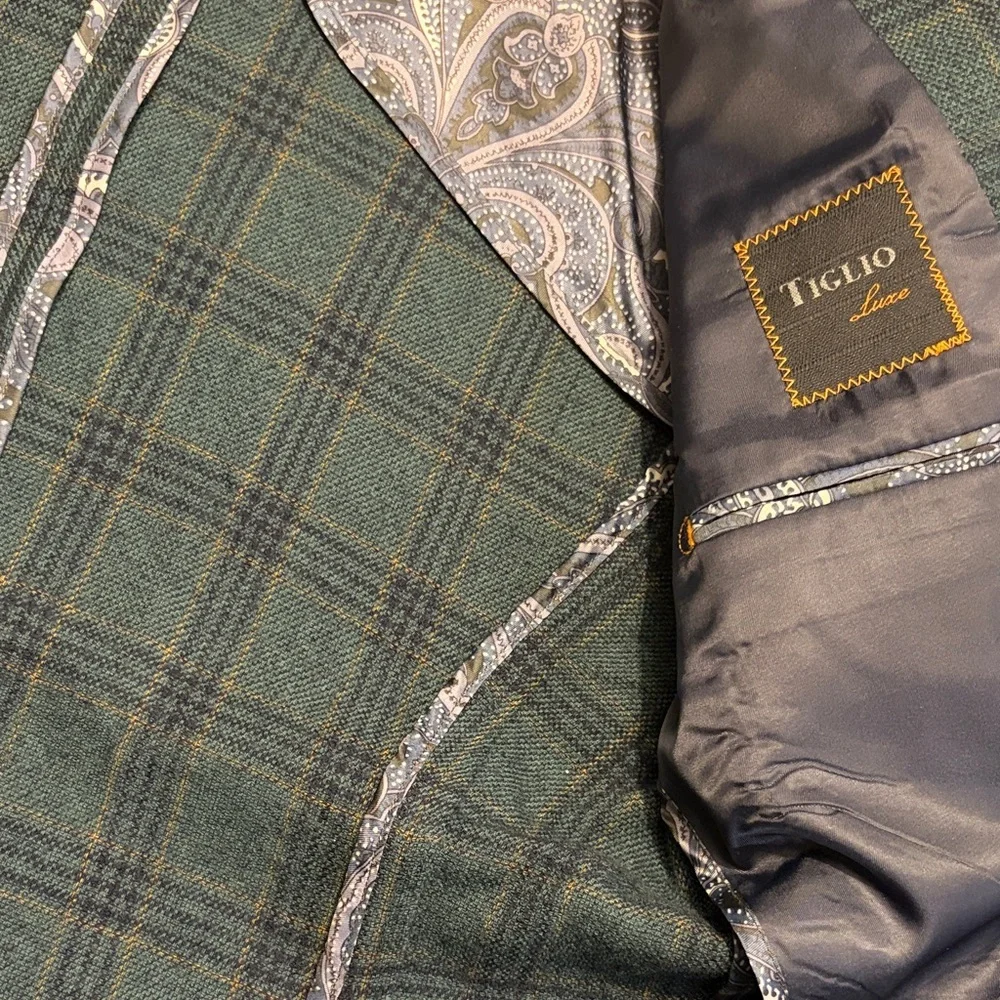 Tiglio Luxe Hunter Green w/Black Windowpane Veneto Wool | EUC | Sz 42R
